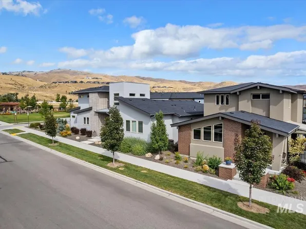 3056 S Millbrook Way, Boise, ID 83716