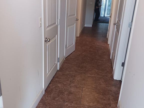 4th image of 9420 N Robinhood Ave