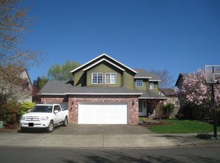 1231 NE Maureen St, Hillsboro, OR 97124