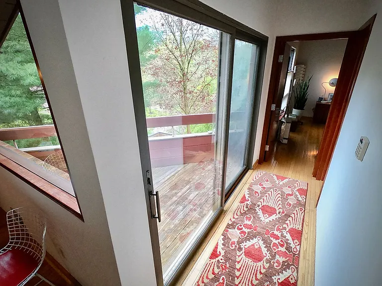 1219 Commercial St — Photo 33