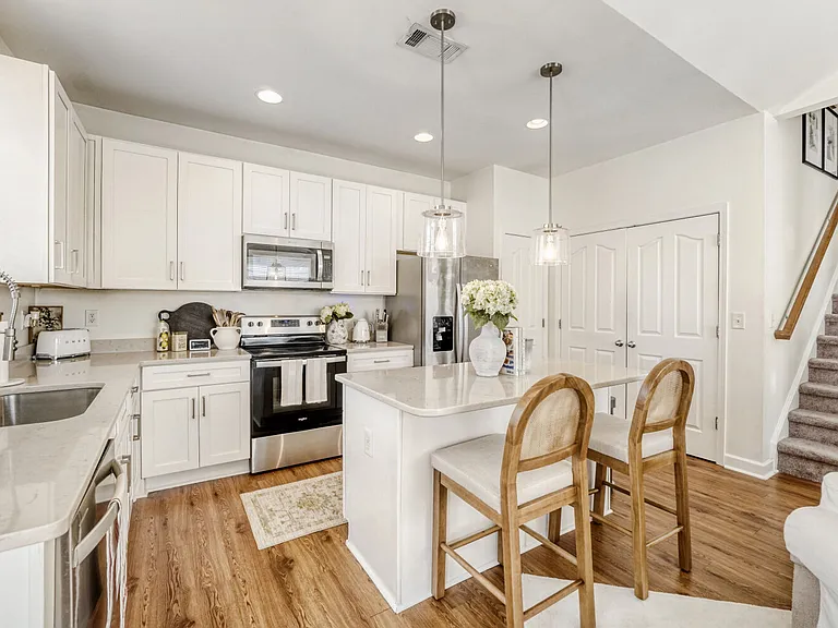 13718 Aldenbrook Dr — Photo 12
