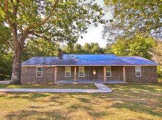 220 Deerwood Ln, Tuscumbia, AL 35674
