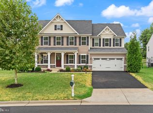 7483 Lake Willow Ct, Warrenton, VA 20187