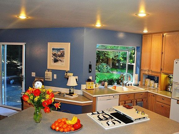 3rd image of 14574 Kingscross Cir NW