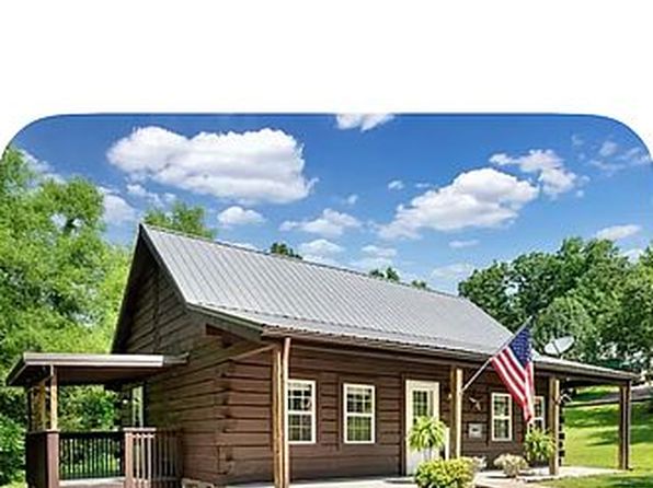 223 Oak Tree Dr