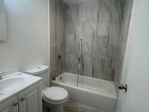 3rd image of 3018 E Cheltenham Pl #6