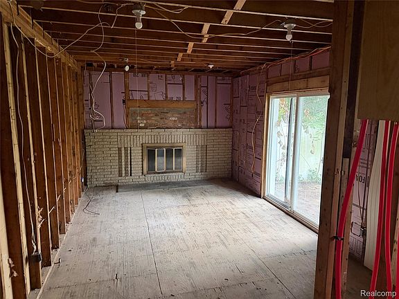 3rd image of 2109 Walton Blvd