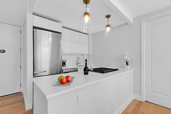 Rented by Douglas Elliman | media 15