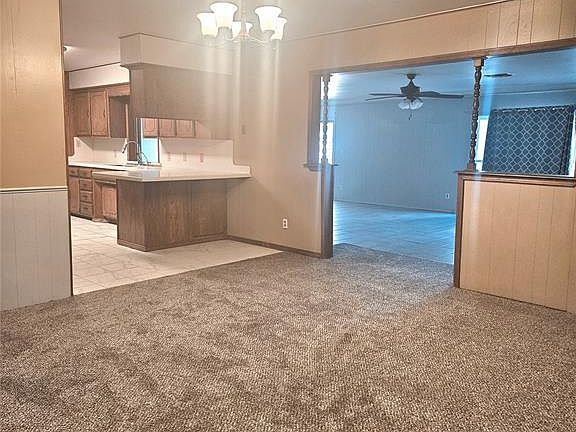 4th image of 1609 Lincoln St