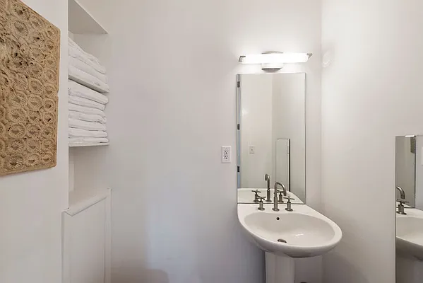 Sold by Nest Seekers International | media 13