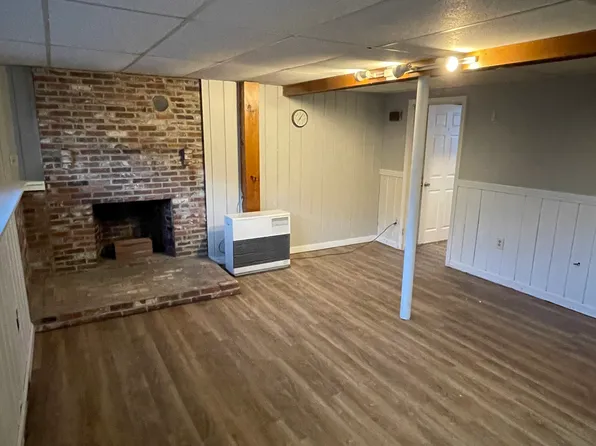 4 Strafford Rd #2, Dover, NH 03820