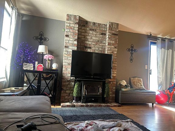 5th image of 1830 Lakeshore Dr