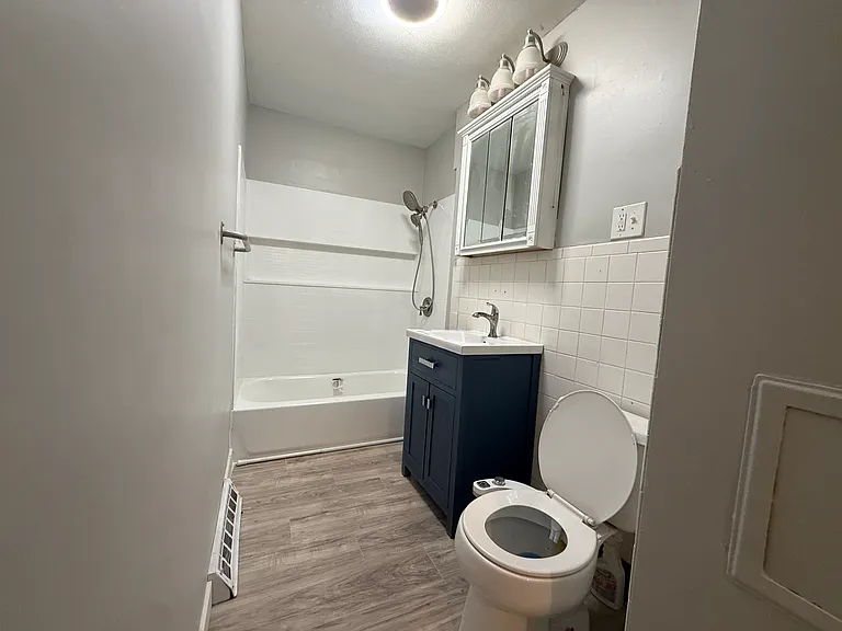 2404 Glenwood Ave #1 — Photo 8