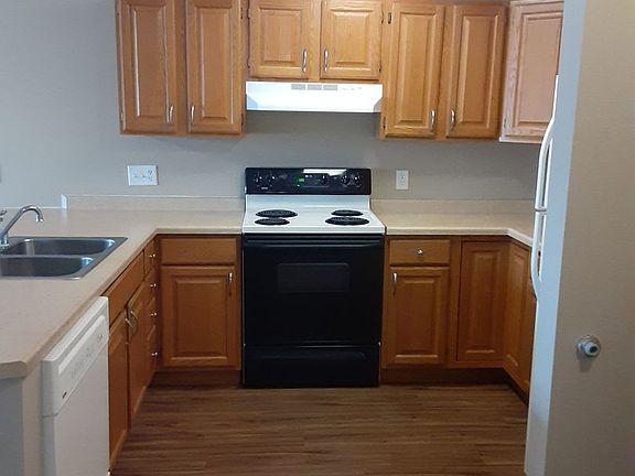 2nd image of 420 5th Ave S APT 208