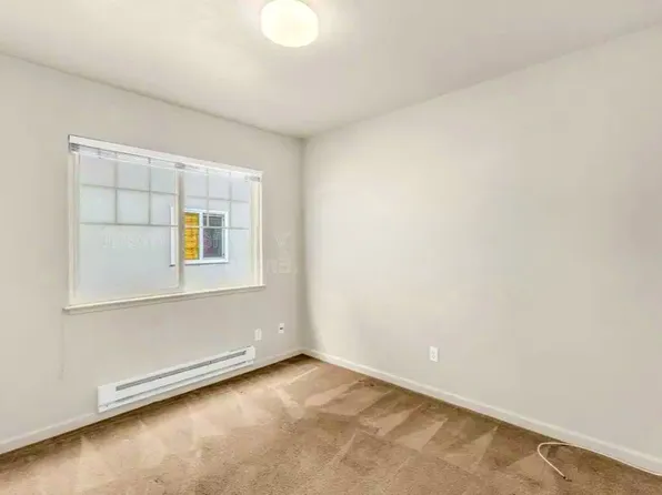 1178 8th St #2, Monterey, CA 93940