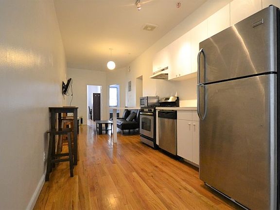 5th image of 967 Columbus Ave #Gf