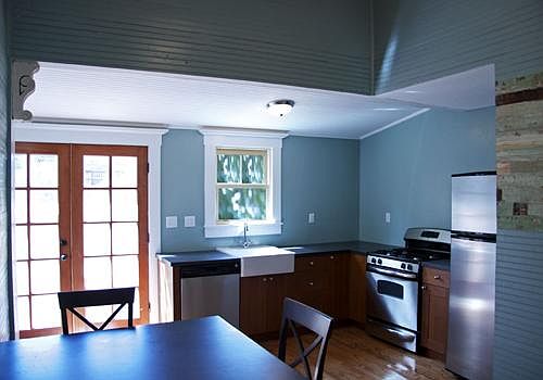 3rd image of 2303 E 9th Ave