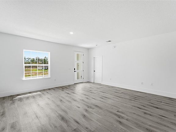 4th image of 2861 W DELLWOOD STREET