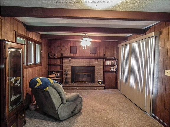 2nd image of 908 Woodward Dr