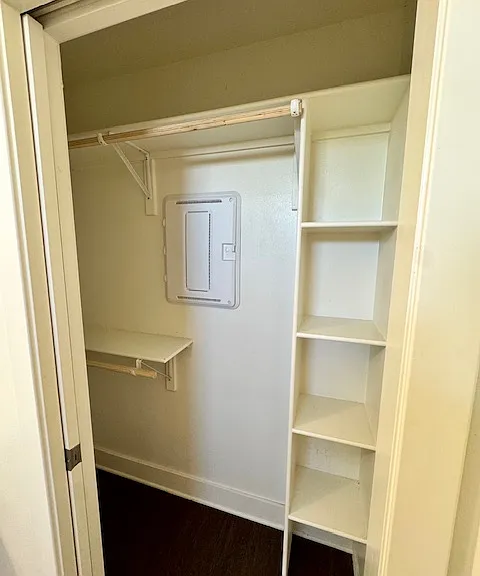 Little Emma Apartments — Photo 8