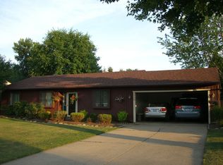 7300 Port Royal Ct, Mentor, OH 44060