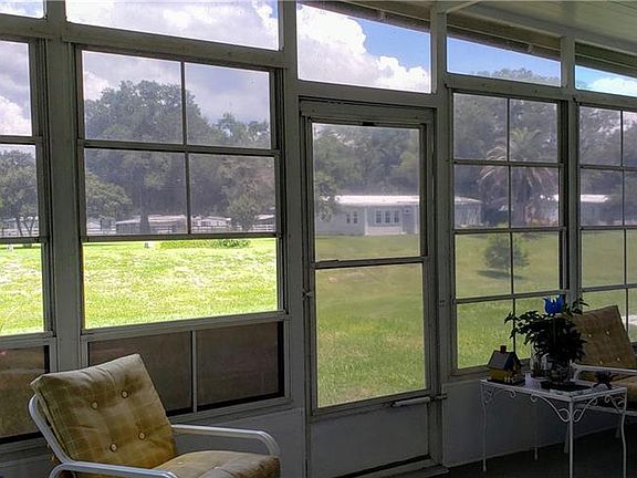 4th image of 2117 Oak Ln
