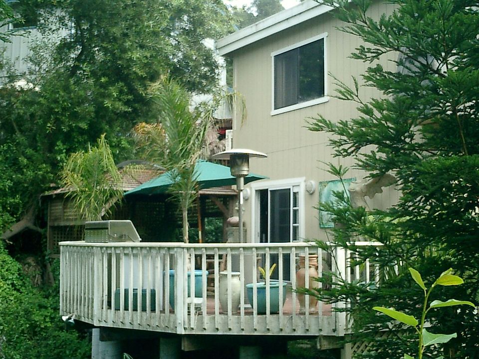 2nd image of 322 Treasure Island Dr