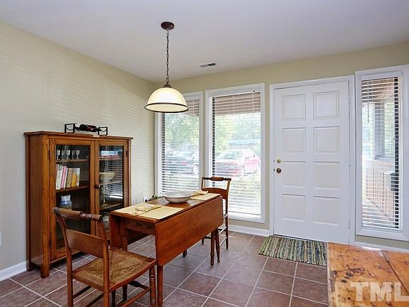 5th image of 1502 Oak Tree Dr #1502