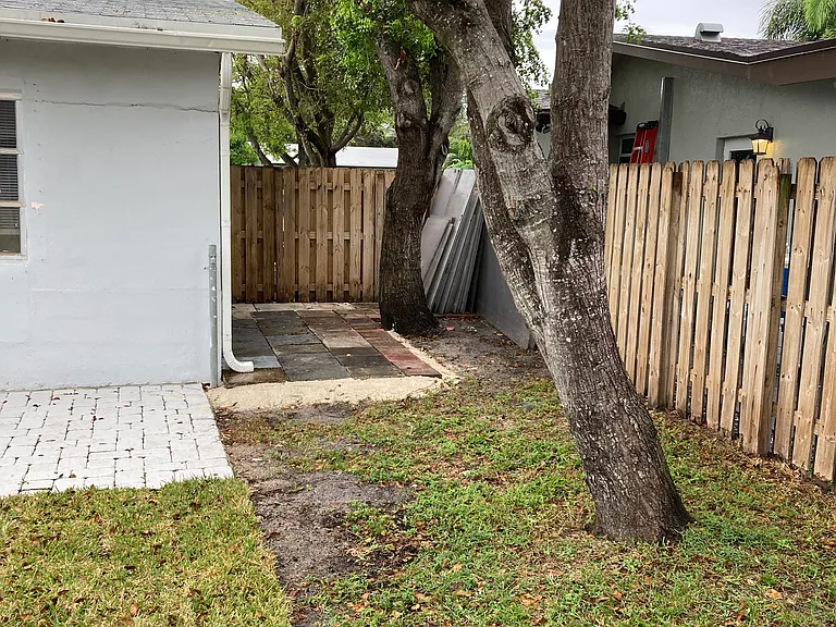 1648 NE 31st Ct — Photo 14