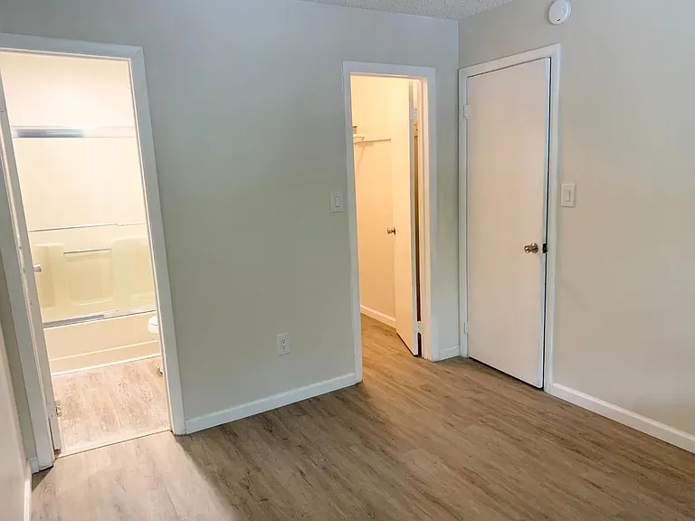 Unit Photo