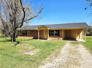 1207 Karen Ln, Groesbeck, TX 76642