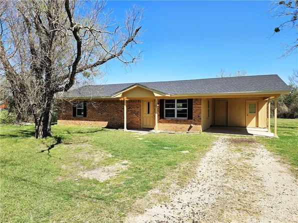 1207 Karen Ln, Groesbeck, TX 76642