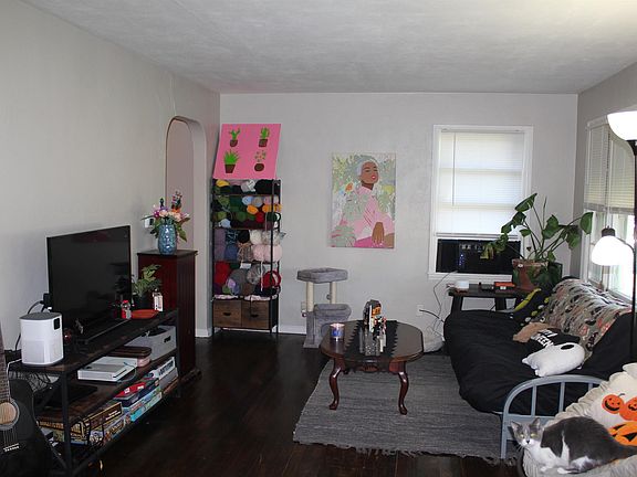 2nd image of 1512 S Wall Ave