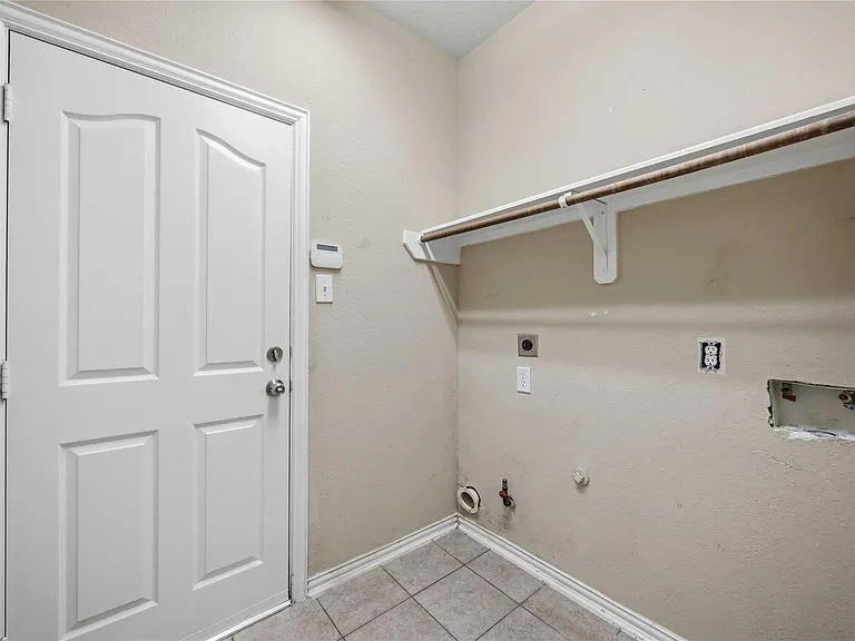 6642 Redberry Glen Ln — Photo 19