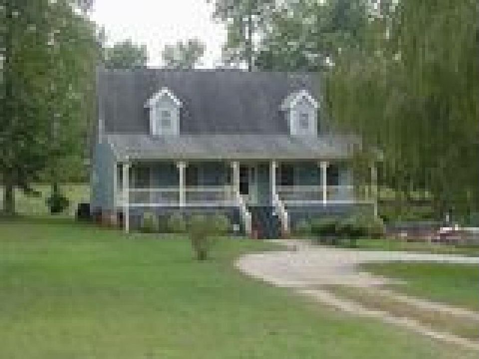 2nd image of 135 Wintersett Pl