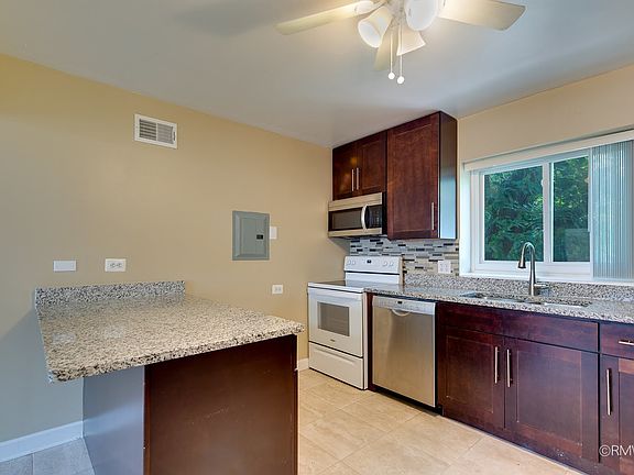 5th image of 34 N Main St #1S