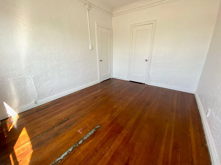 Gramercy Lofts — Photo 7