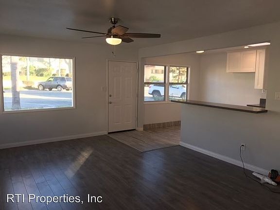4th image of 119 S Broadway