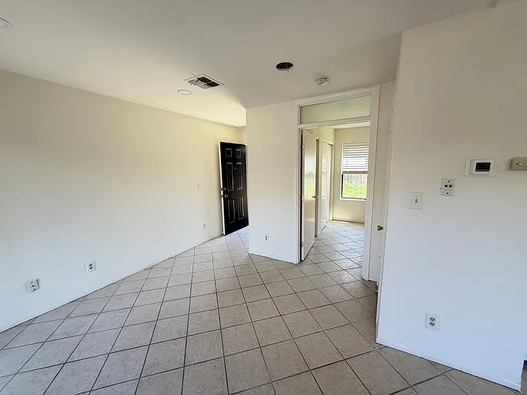 2905 Niagra St #168 — Photo 3
