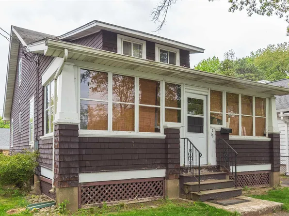 16 McDowell Pl, Newburgh, NY 12550