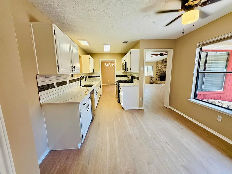 13438 Nevermore Dr — Photo 9
