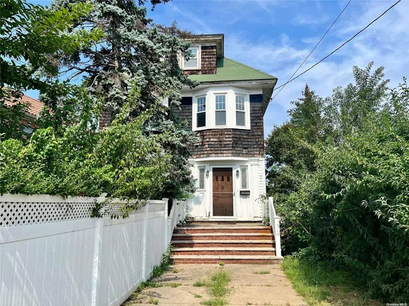 21029 28th Avenue, Bayside, NY 11360