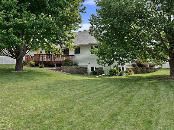5th image of 1300 26th St SW