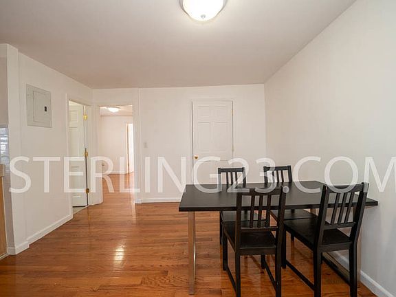4th image of 2226 21st St #2