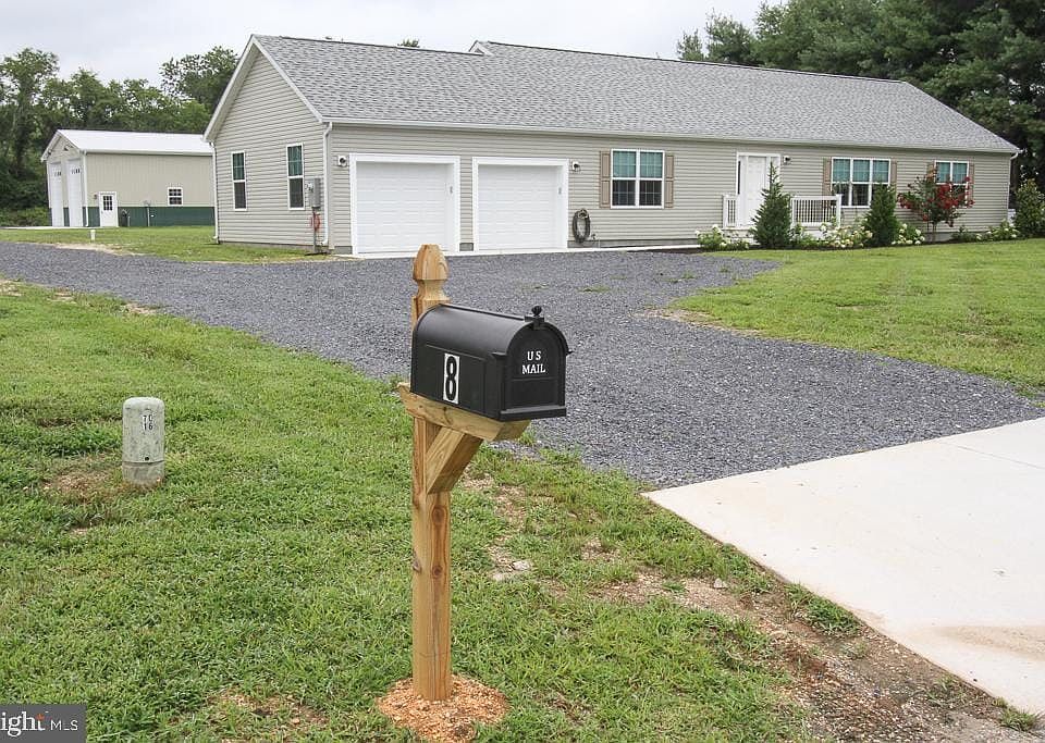1st image of 8 Conover Ln
