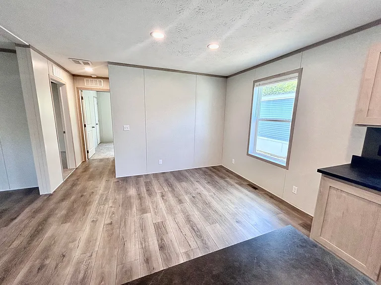 Hickory Knoll — Photo 108