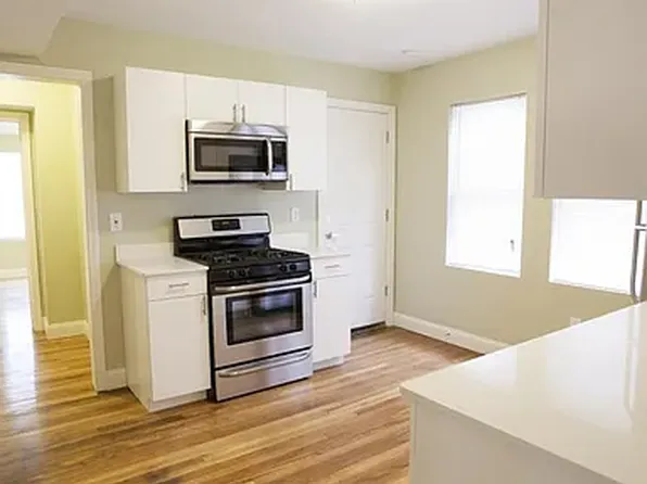 4043 Washington St, Roslindale, MA