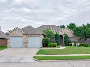 9116 Trail Wood Dr, North Richland Hills, TX 76182