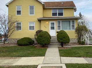 823 John St #2, Lemont, IL