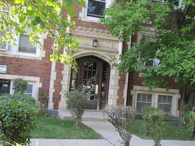 1st image of 4848 1/2 S Drexel Blvd APT 1